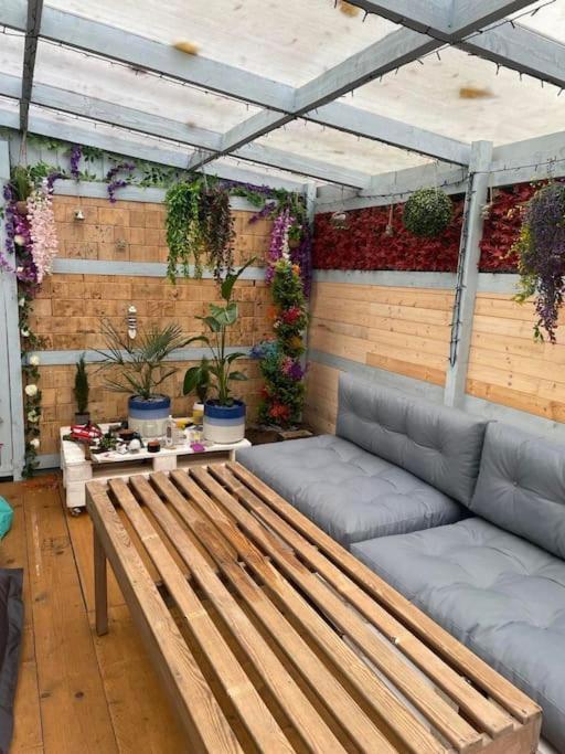 מרקט הרבורו Cosy Bungalow In A Handy Location מראה חיצוני תמונה
